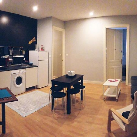 Vivienda Turistica Centrica Junto Al Museo Con Wifi Apartment Bilbao Bagian luar foto